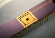 MẠCH ĐIỆN TỪ VẬT LIỆU GRAPHENE CÓ THỂ TẠO RA ĐIỆN SẠCH, PHI GIỚI HẠN